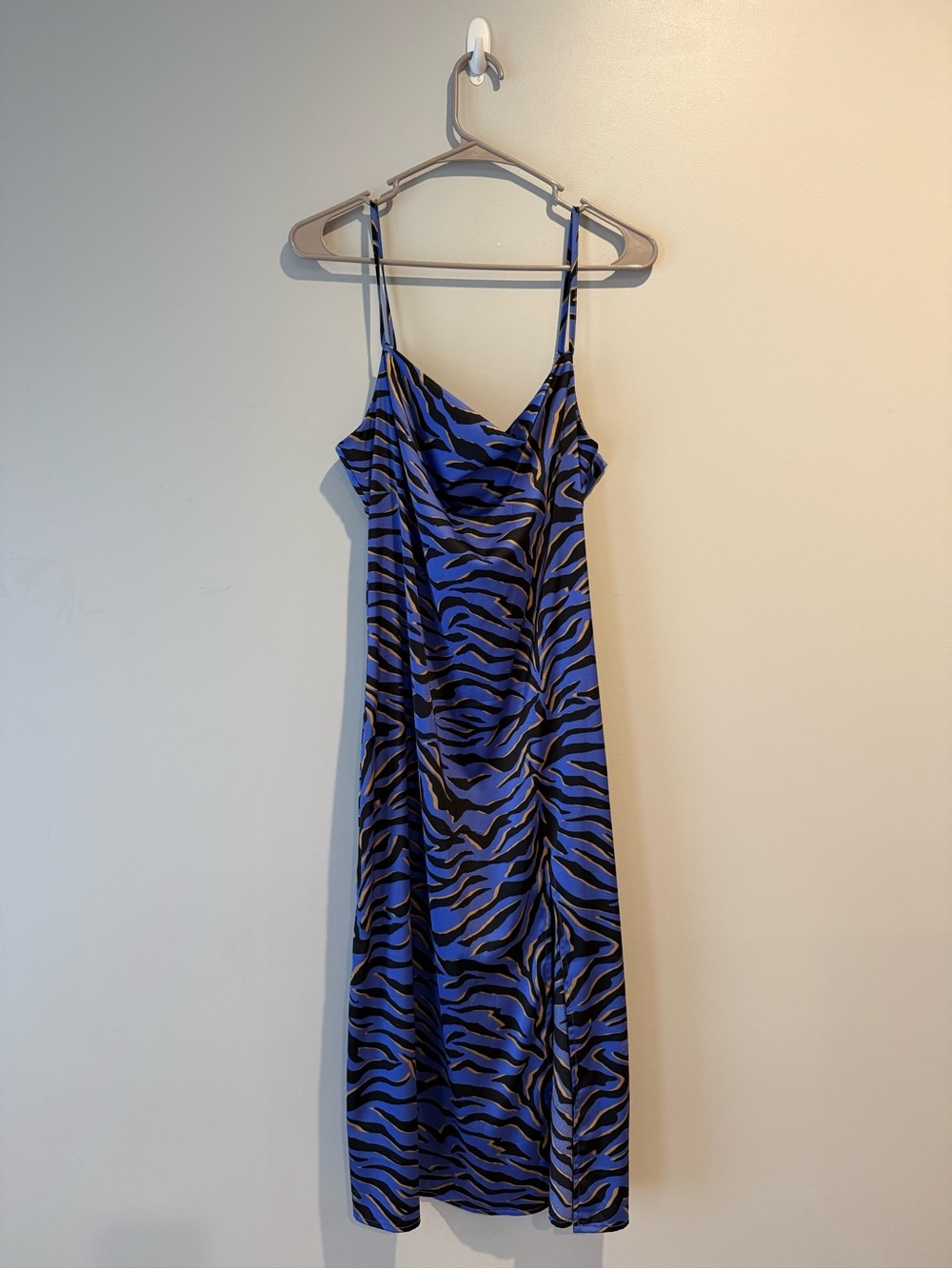 Women’s ‘Forever 21’ cowl neck dress